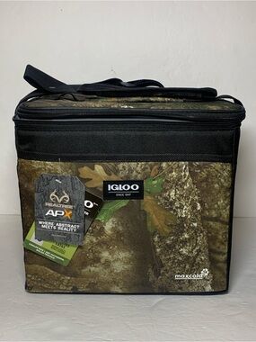 Igloo 18 Cans Hardliner Camouflage Realtree Cooler Shoulder Bag Outdoors NWT